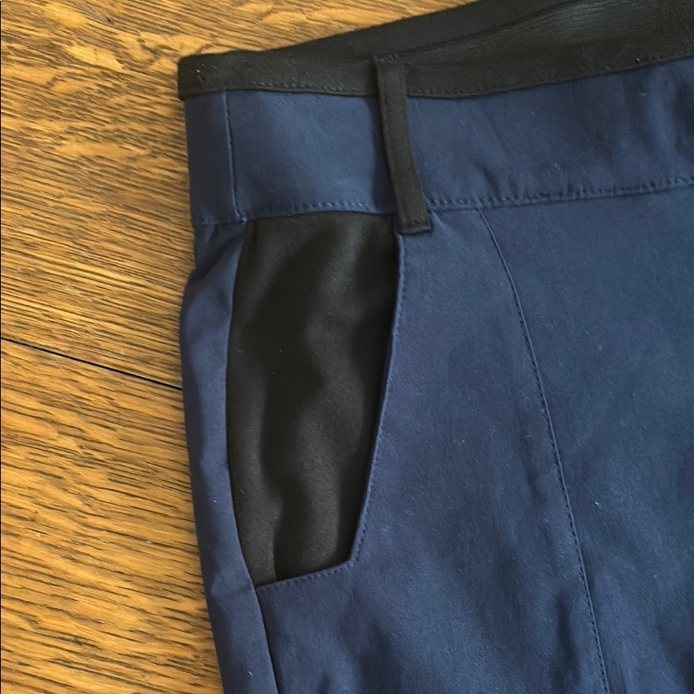 💙 Simply Vera Vera Wang Women’s Navy Shorts - Size Small - Picture 2 of 11